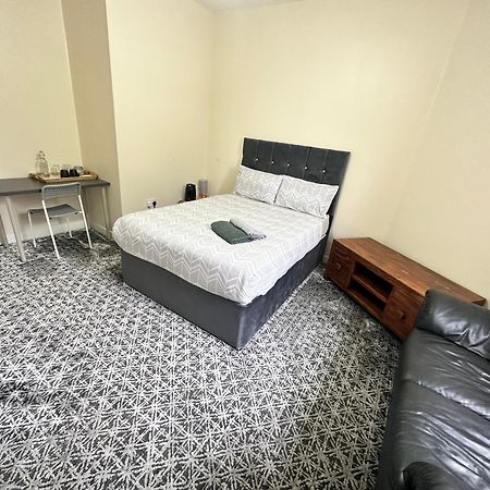 גלאזגו Ibrox Guesthouse מראה חיצוני תמונה