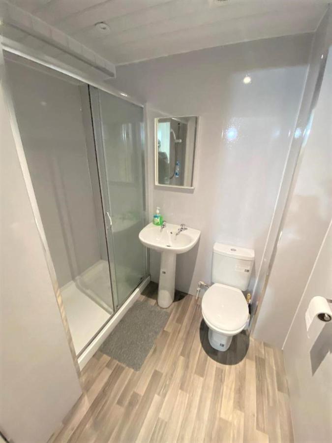 גלאזגו Ibrox Guesthouse מראה חיצוני תמונה